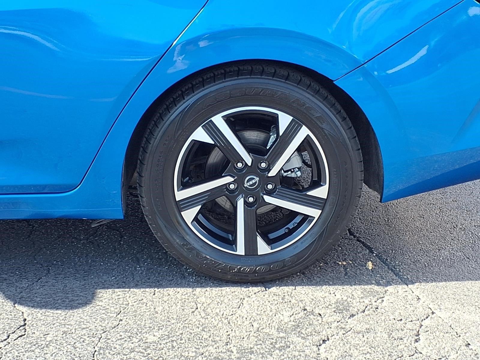 Used 2025 Nissan Sentra SV FWD image 10
