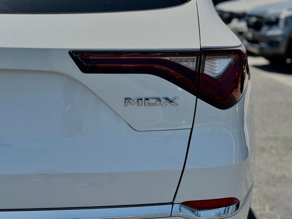 Used 2025 Acura MDX FWD w/ Technology Package image 12
