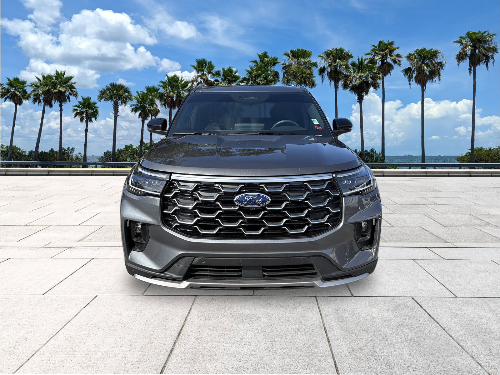 Certified 2025 Ford Explorer Platinum w/ Ultimate Package image 3