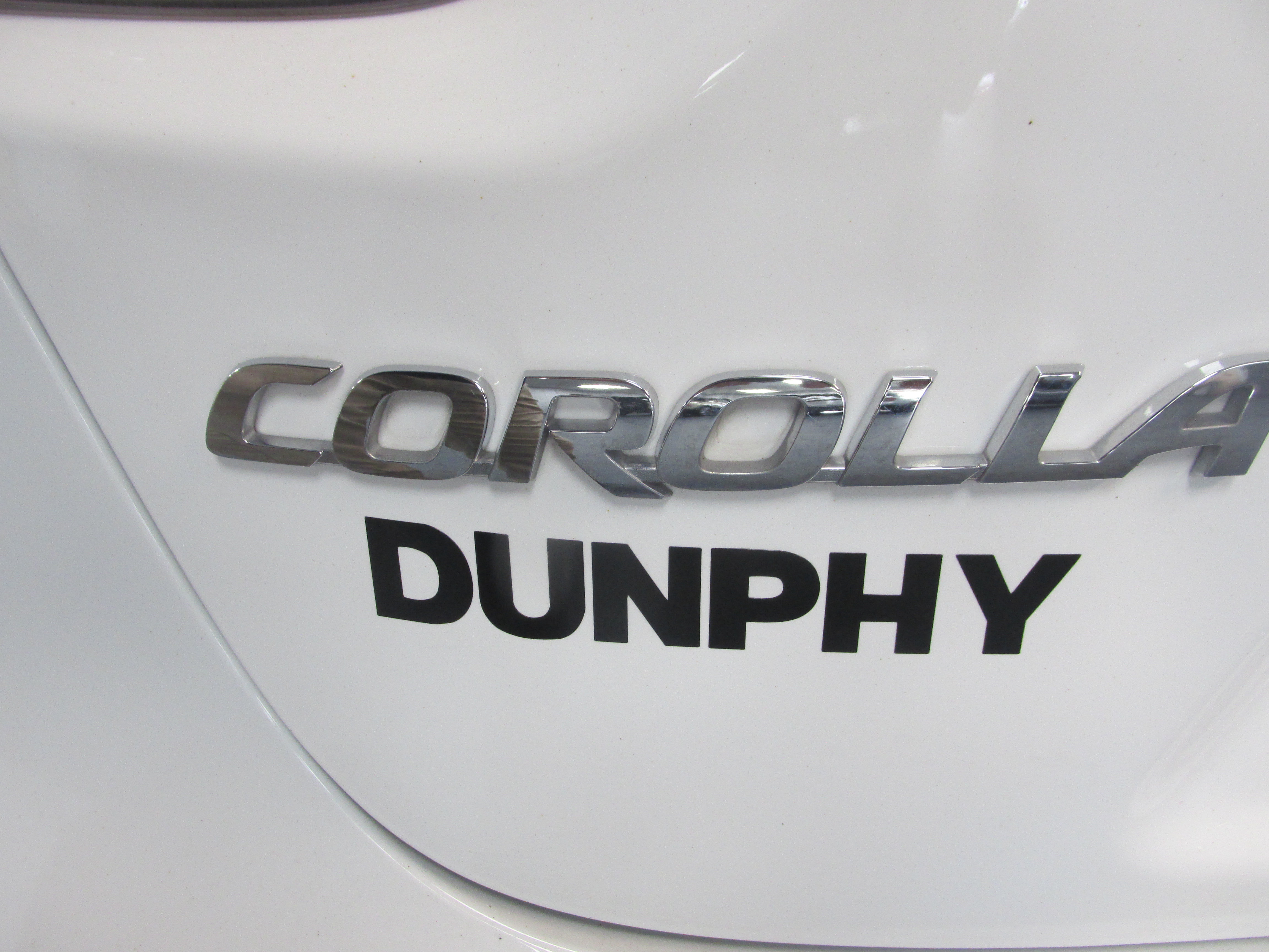Used 2024 Toyota Corolla LE FWD image 18