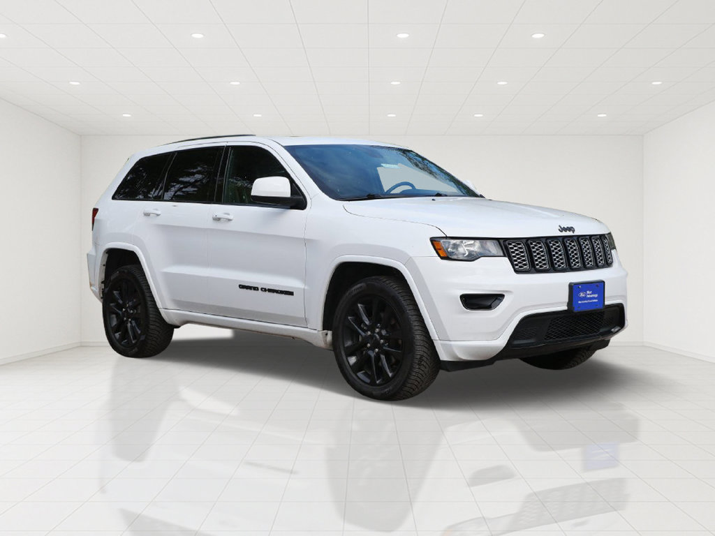 Used 2018 Jeep Grand Cherokee Altitude AWD/4WD image 1