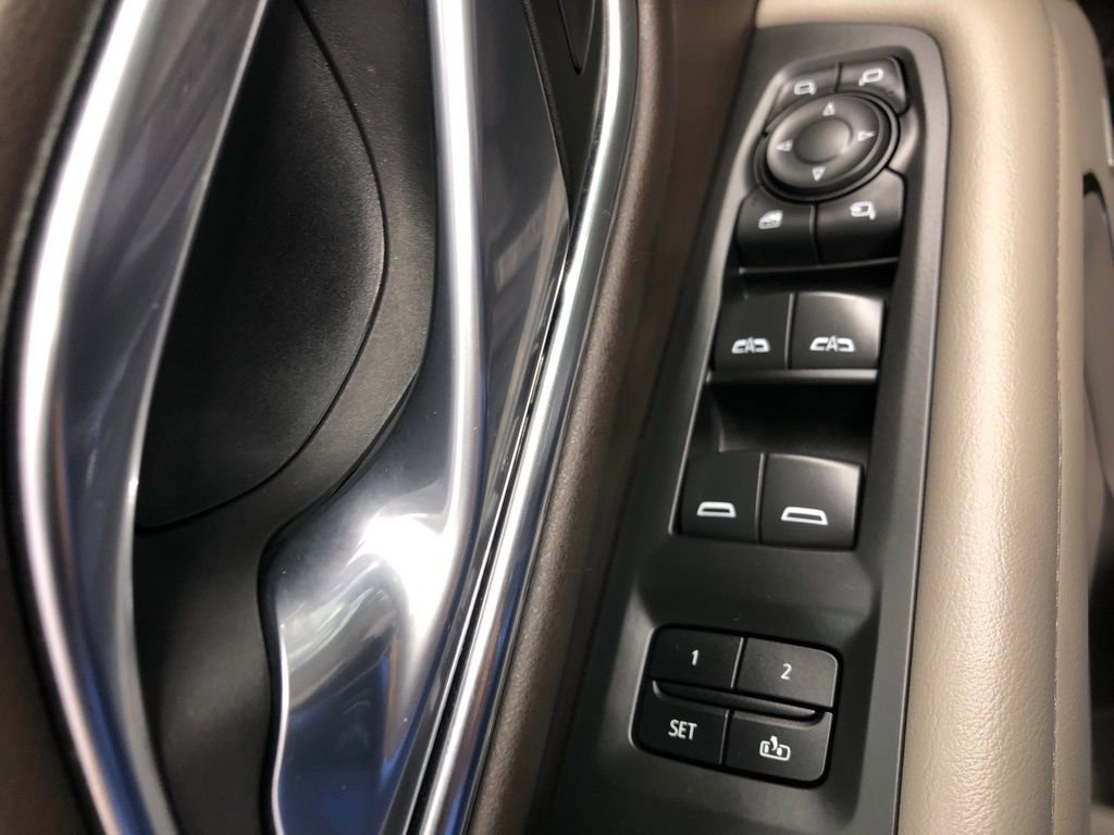 Used 2022 Chevrolet Tahoe Z71 w/ Z71 Off-Road Package image 24