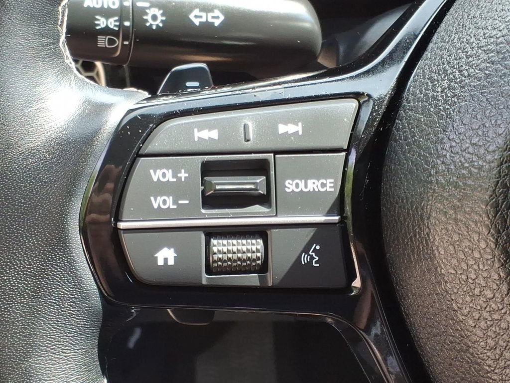Used 2025 Honda Civic Sport image 24