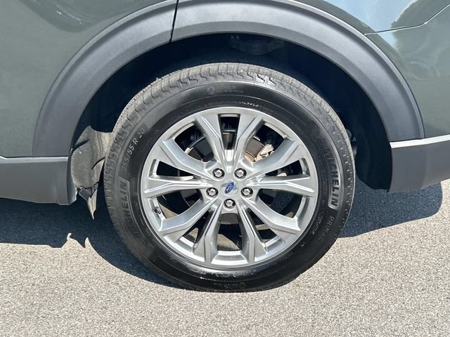 Certified 2024 Ford Explorer XLT w/ Equipment Group 202A AWD/4WD image 12