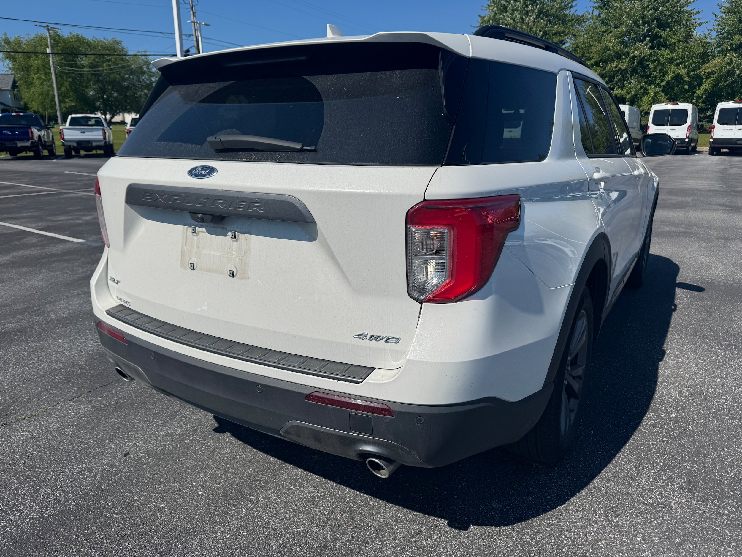 Certified 2023 Ford Explorer XLT w/ Equipment Group 202A AWD/4WD image 5