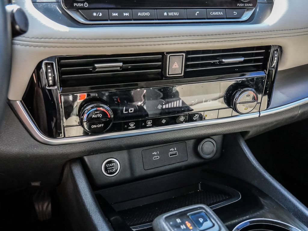 Used 2021 Nissan Rogue SV FWD image 50