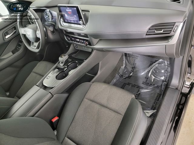 Used 2026 Nissan Rogue SV FWD image 21