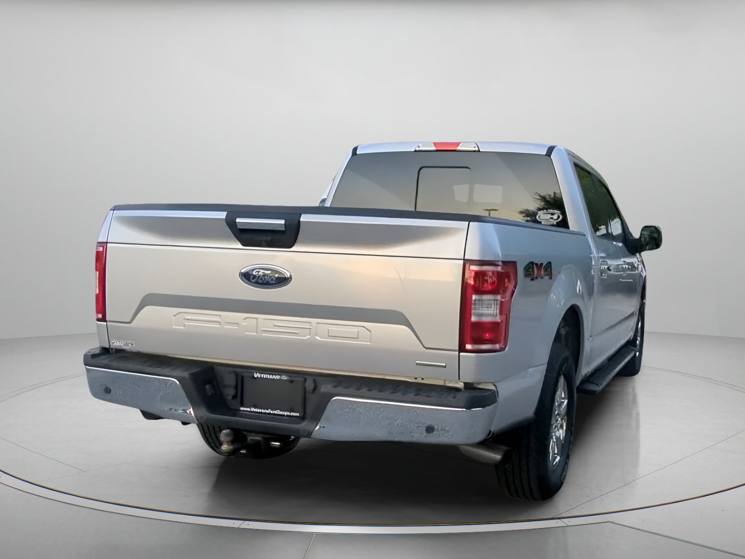 Certified 2019 Ford F150 XLT w/ Equipment Group 302A Luxury AWD/4WD image 26