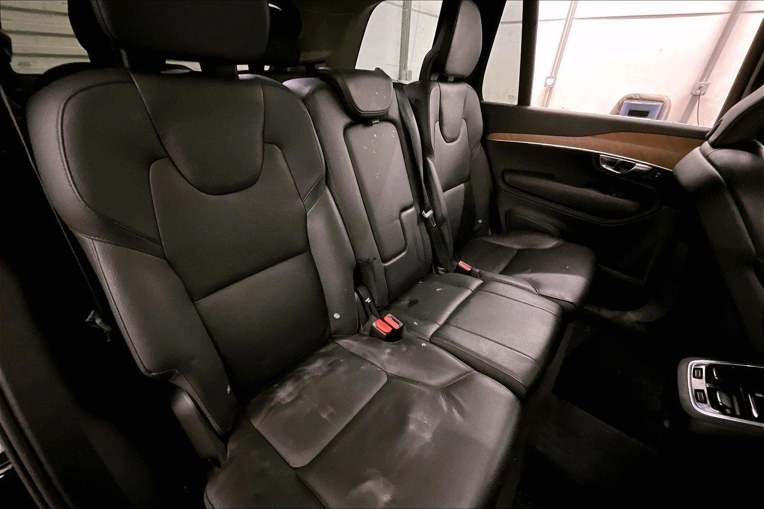 Used 2022 Volvo XC90 T6 Momentum w/ Advanced Package image 26
