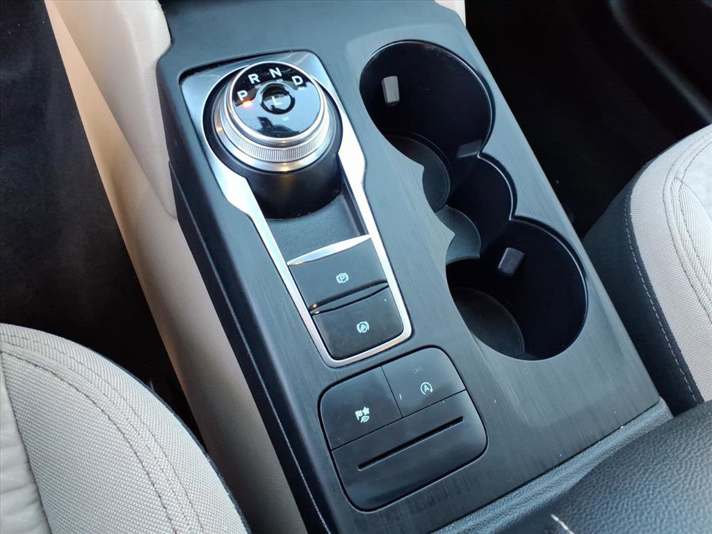 Certified 2020 Ford Escape SE image 20