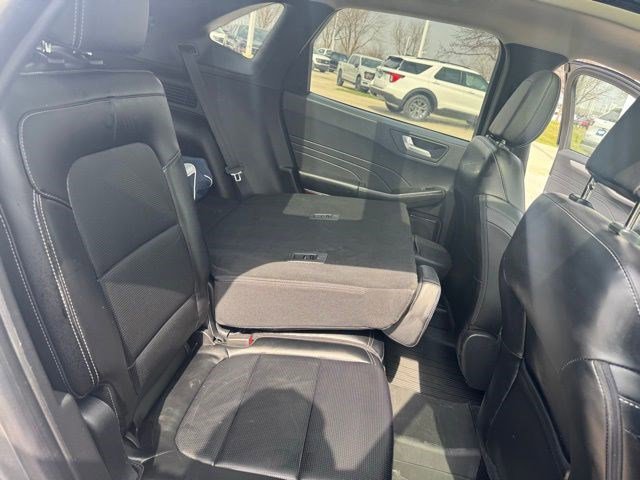 Certified 2024 Ford Escape Platinum w/ Class II Trailer Tow Package image 33