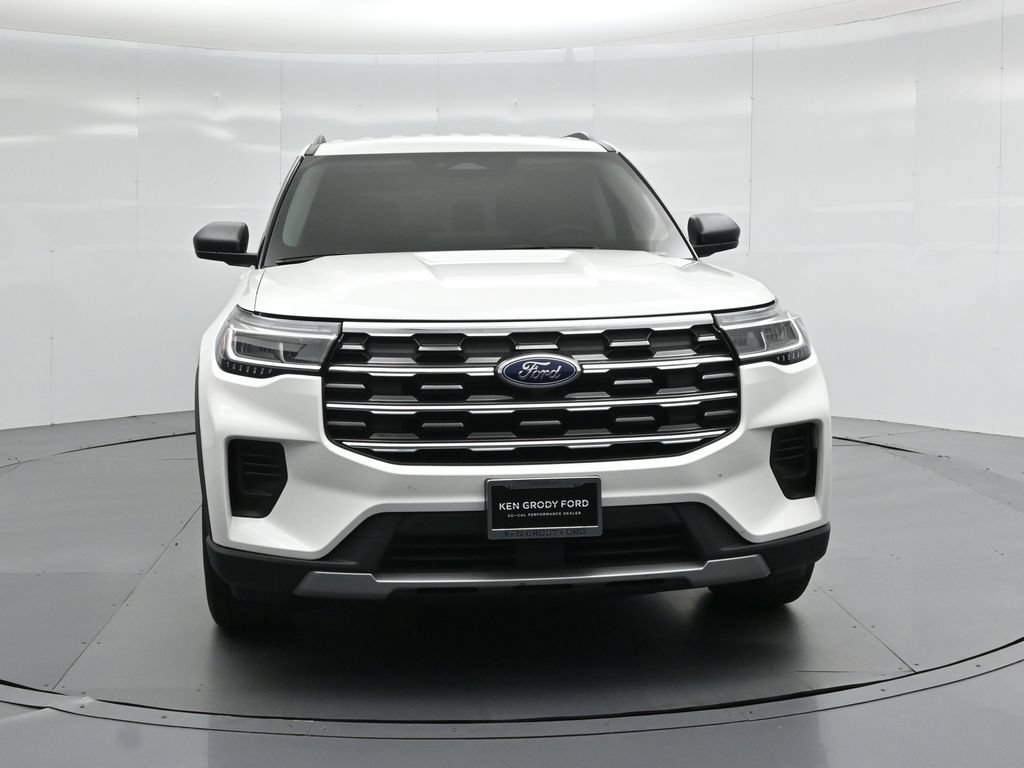 Certified 2025 Ford Explorer Active RWD image 54