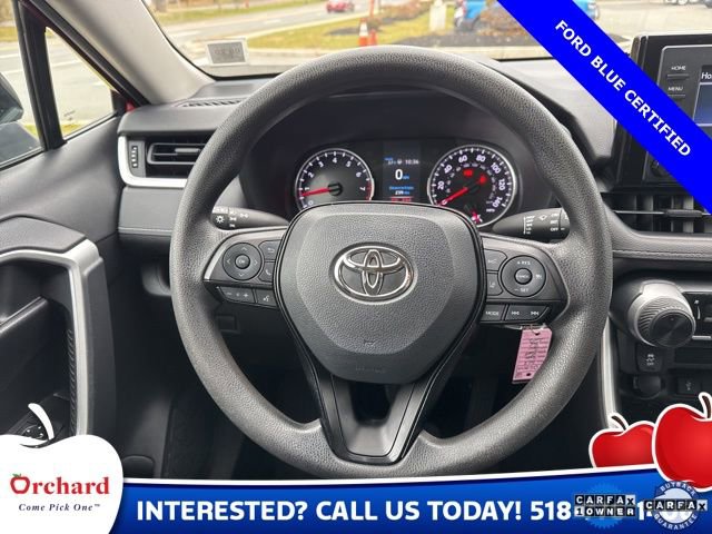 Used 2021 Toyota RAV4 LE image 19