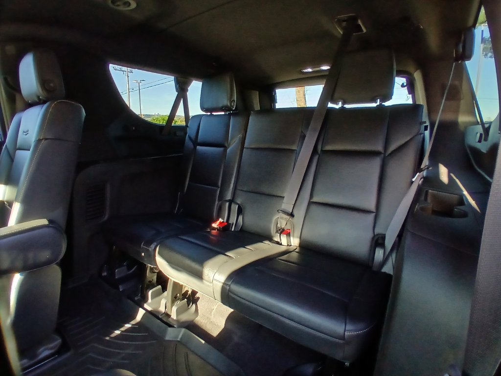 Used 2022 Cadillac Escalade ESV Luxury AWD/4WD image 25