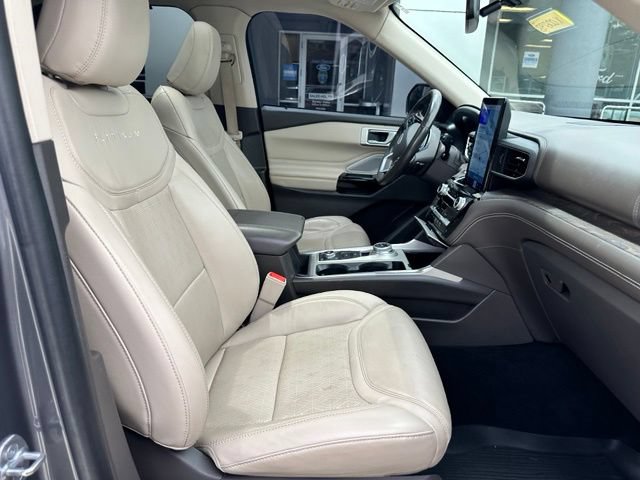 Certified 2021 Ford Explorer Platinum w/ Equipment Group 601A AWD/4WD image 53