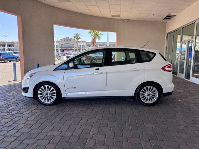 Certified 2018 Ford C-MAX SE w/ Equipment Group 202A FWD image 2
