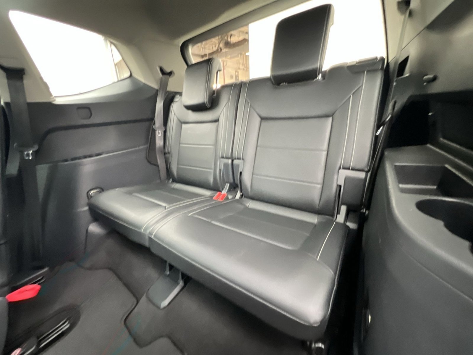 Used 2022 Volkswagen Atlas SEL R-Line image 26