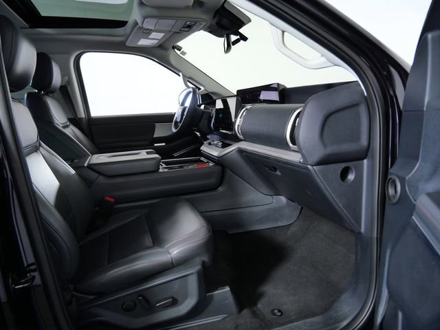 Certified 2025 Ford Expedition Active AWD/4WD image 10
