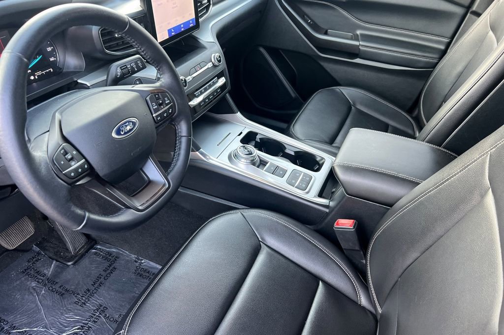 Certified 2020 Ford Explorer XLT w/ Equipment Group 202A image 12