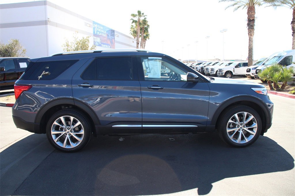 Certified 2021 Ford Explorer Platinum w/ Equipment Group 601A image 8