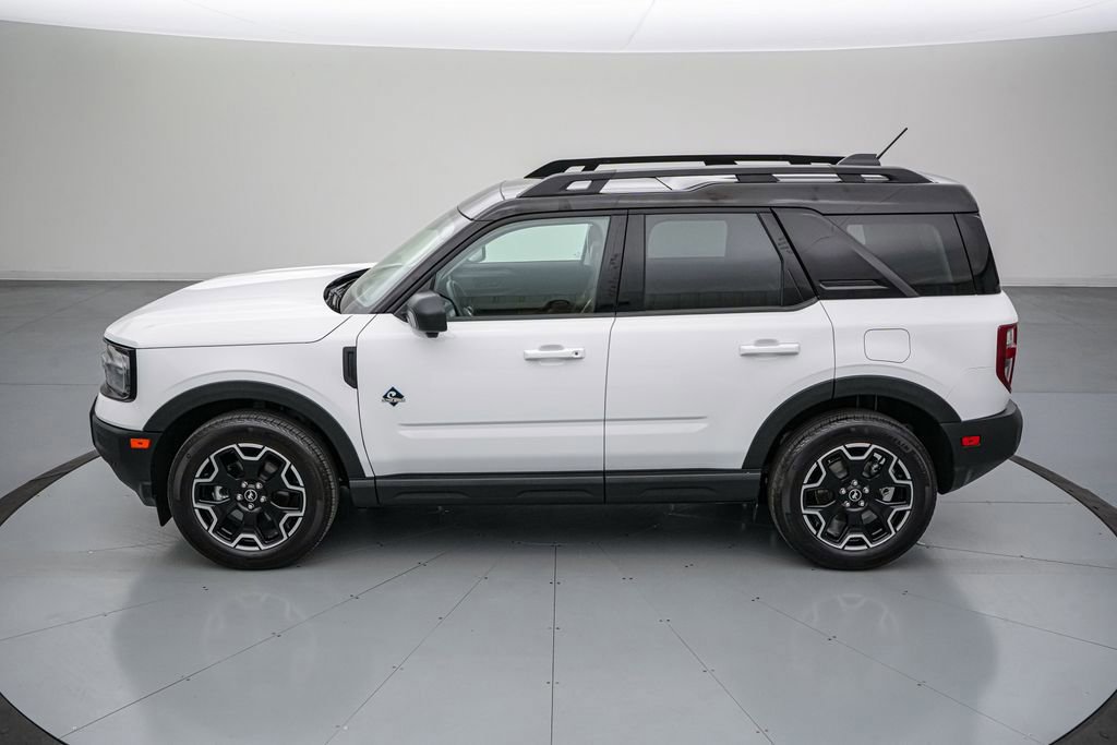 Certified 2025 Ford Bronco Sport Outer Banks w/ Outer Banks Tech Package+ image 2