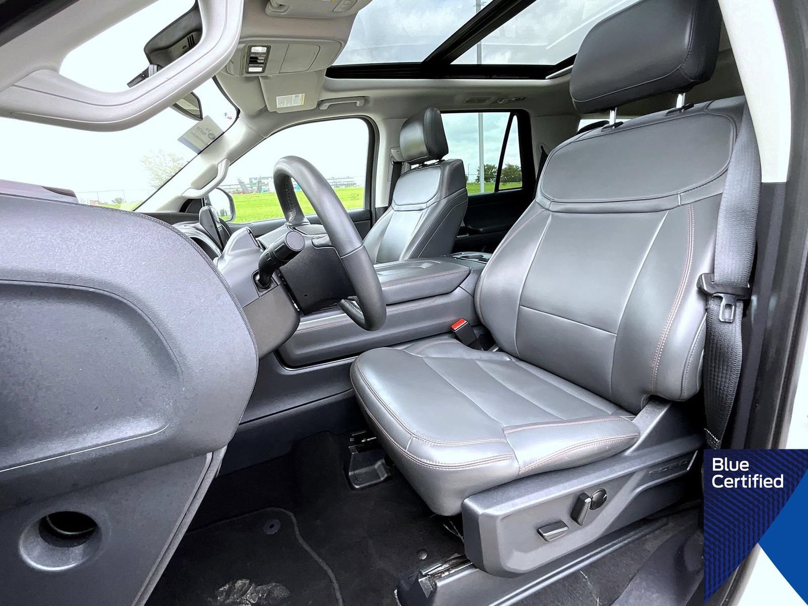Certified 2025 Ford Expedition Active AWD/4WD image 10