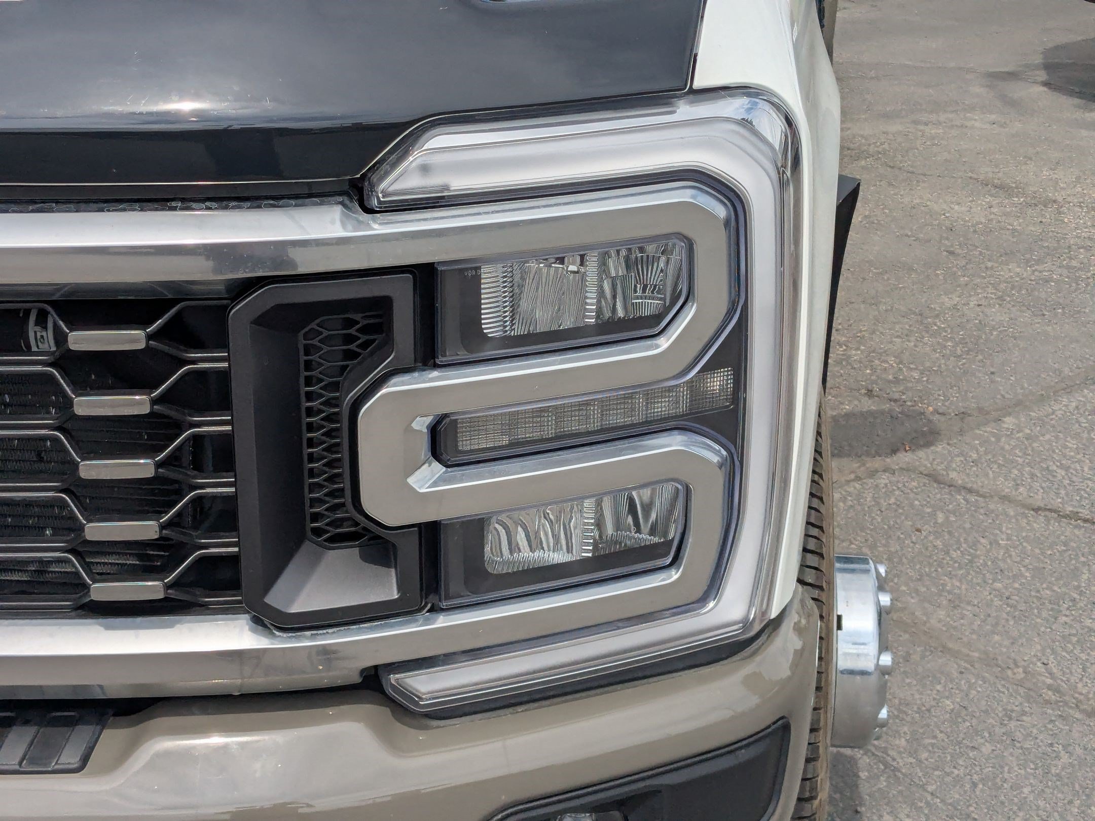 Certified 2026 Ford F350 King Ranch AWD/4WD image 14