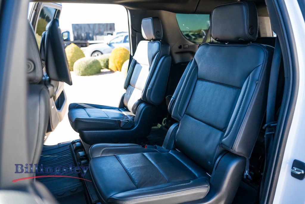 Used 2021 GMC Yukon XL Denali w/ Denali Premium Package image 11