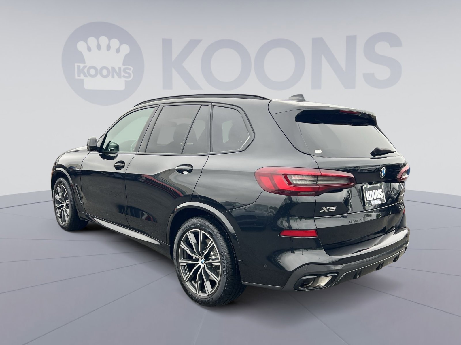 Used 2023 BMW X5 xDrive40i w/ M Sport Package AWD/4WD image 14