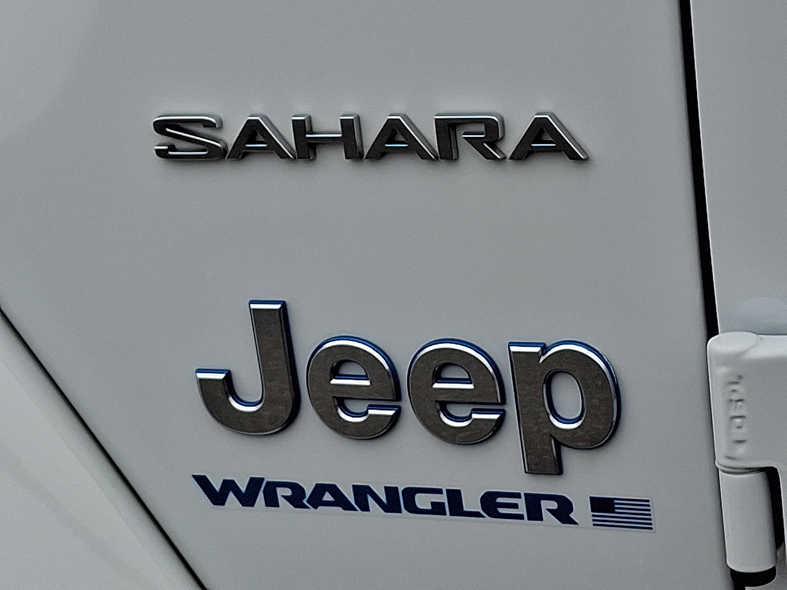 Used 2023 Jeep Wrangler Sahara w/ Cold Weather Group image 32