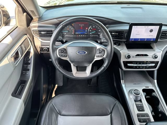 Certified 2023 Ford Explorer XLT w/ Equipment Group 202A RWD image 14