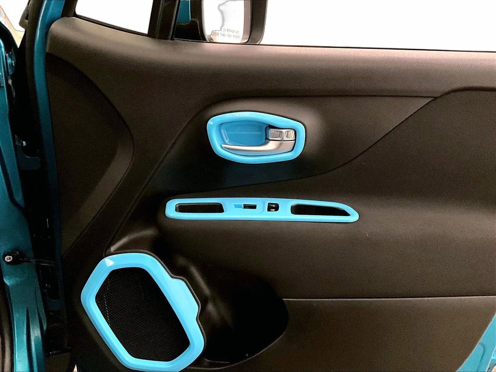 Used 2021 Jeep Renegade Latitude FWD image 23