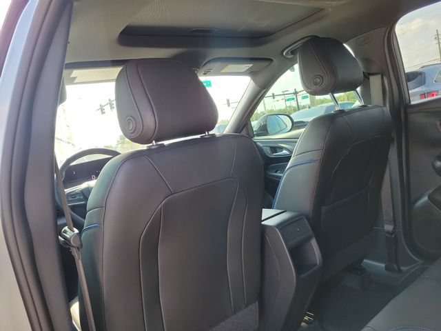 Used 2025 Buick Envista Sport Touring w/ Convenience I Package FWD image 11