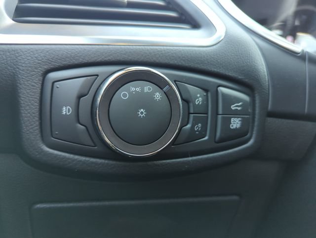 Certified 2019 Ford Edge ST w/ Equipment Group 401A AWD/4WD image 35