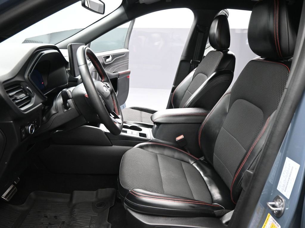 Certified 2023 Ford Escape ST-Line Elite image 37