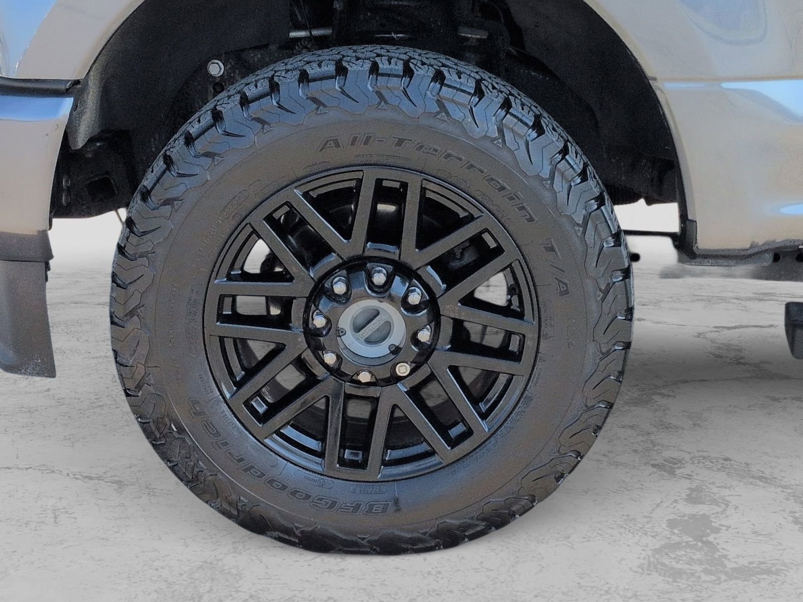 Certified 2022 Ford F250 Lariat w/ Black Appearance Package image 17