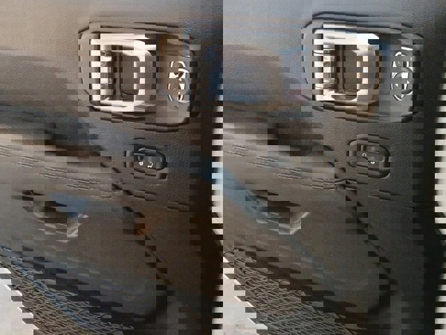 Used 2021 Jeep Wrangler Unlimited Sahara image 22