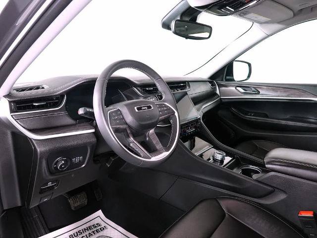 Used 2024 Jeep Grand Cherokee Limited AWD/4WD image 10