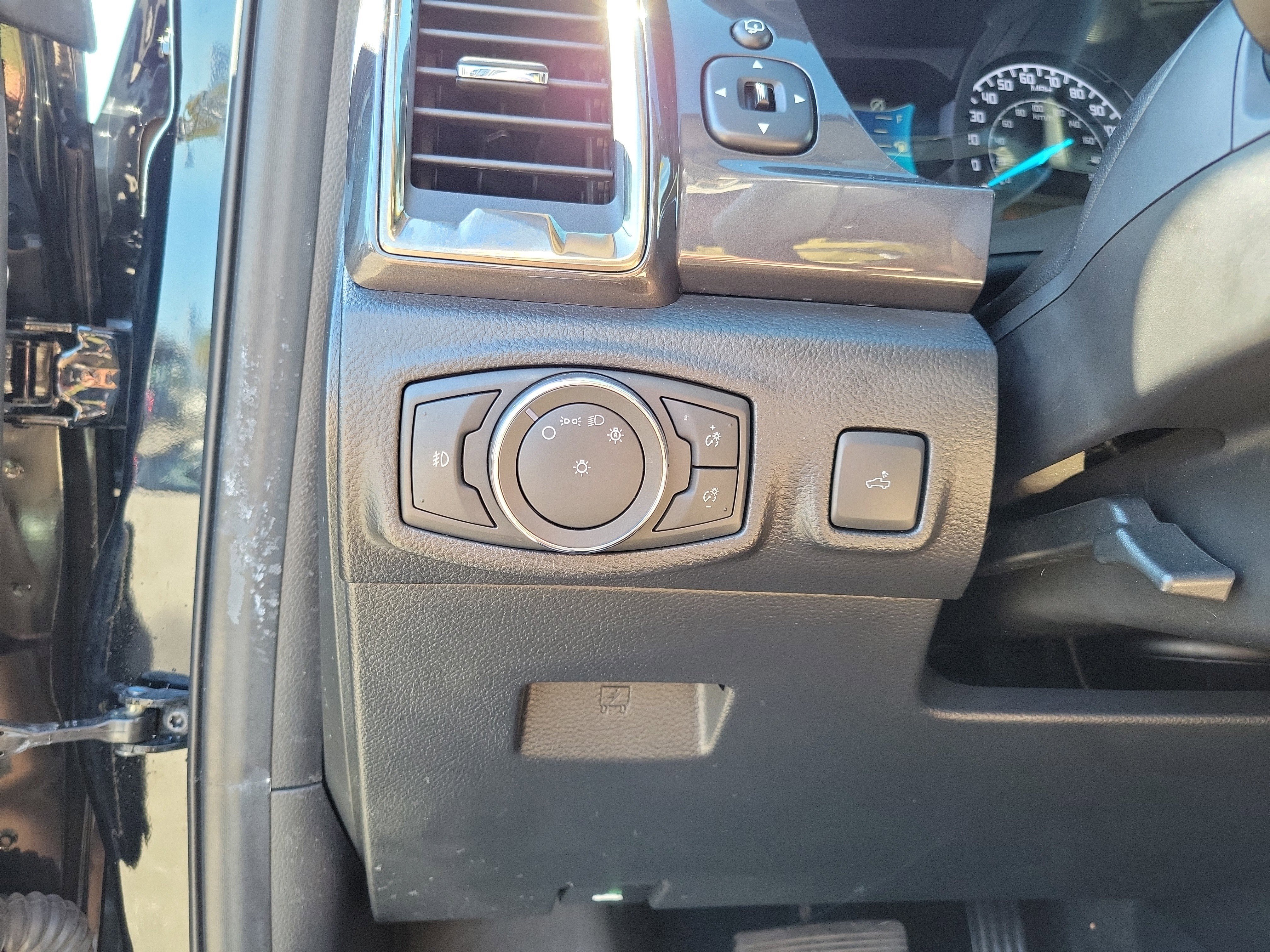 Certified 2021 Ford Ranger Lariat w/ Equipment Group 501A High image 10