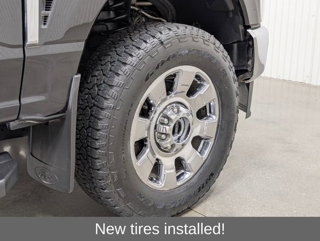 Certified 2025 Ford F350 Lariat w/ Chrome Package AWD/4WD image 2