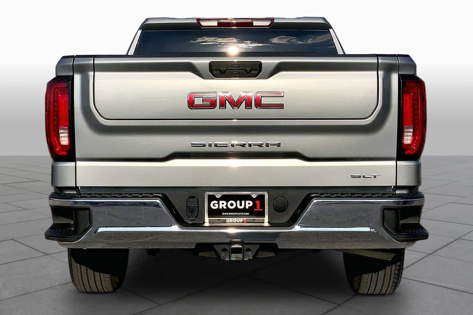 Used 2026 GMC Sierra 1500 SLT AWD/4WD image 5