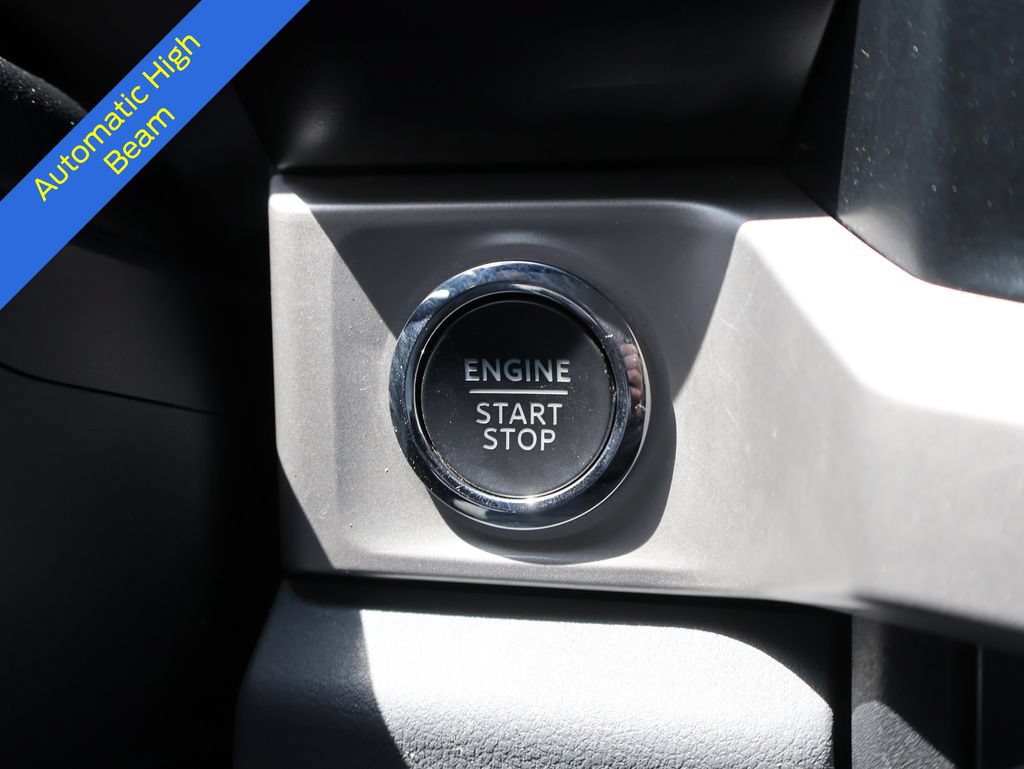 Certified 2025 Ford F250 XLT w/ Black Appearance Package AWD/4WD image 33