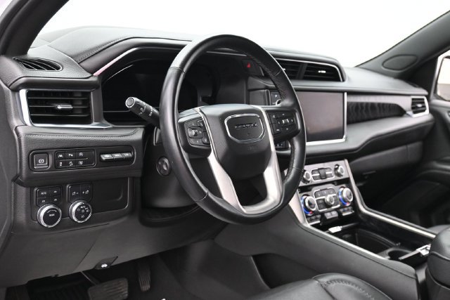 Used 2023 GMC Yukon Denali AWD/4WD image 15