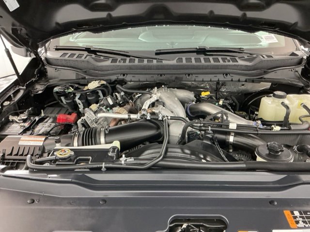 Certified 2025 Ford F350 Lariat w/ FX4 Off-Road Package image 34