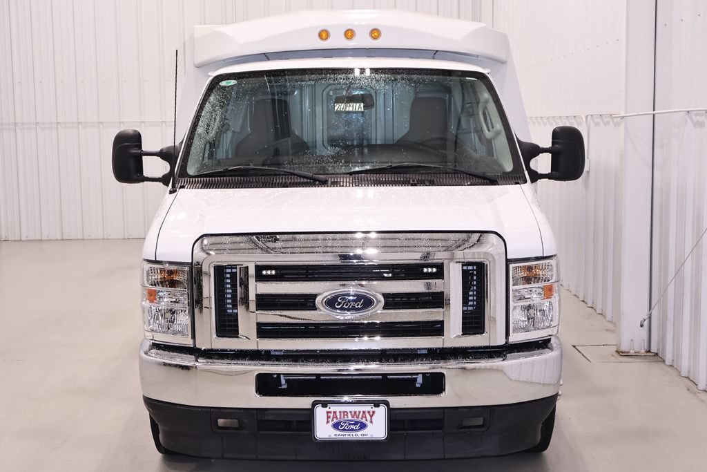 Certified 2024 Ford E-350 and Econoline 350 Super Duty w/ Power Windows & Locks Group RWD image 5
