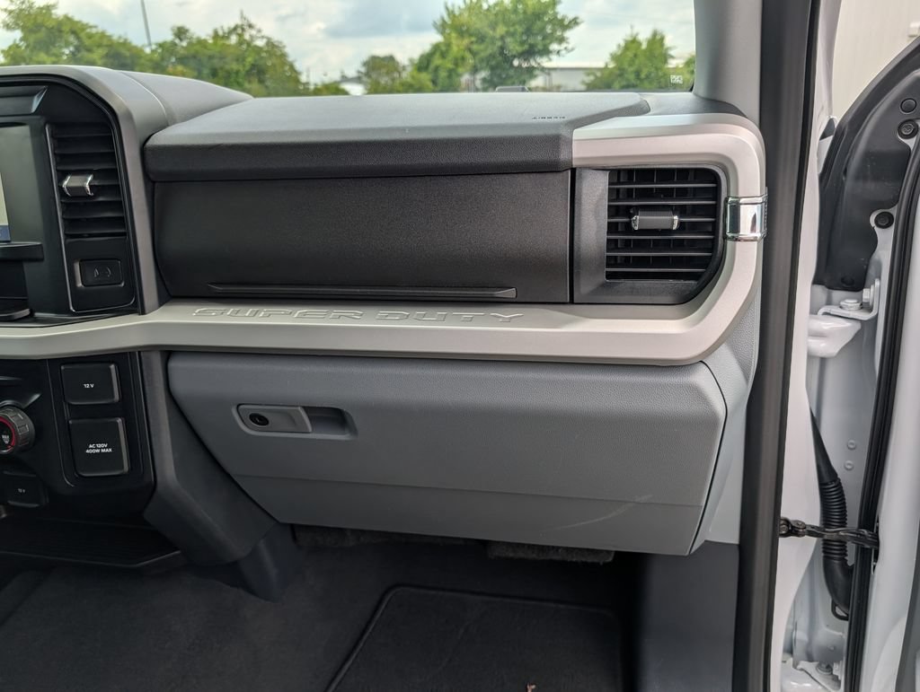 Certified 2026 Ford F250 XLT AWD/4WD image 28