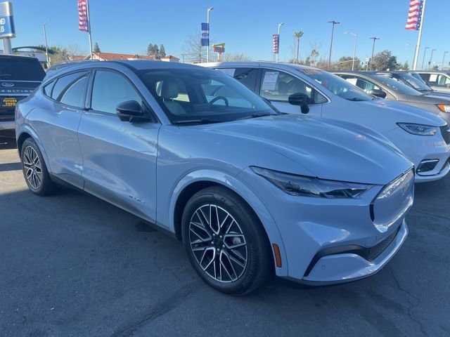 Certified 2025 Ford Mustang Mach-E Premium image 4