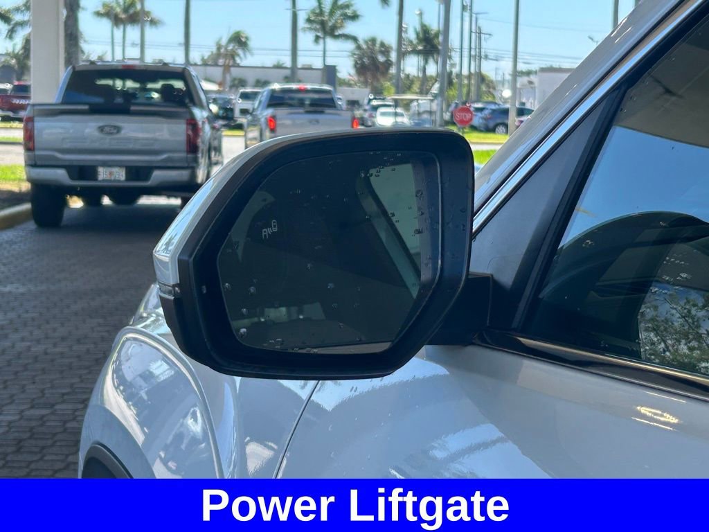 Used 2022 Volkswagen Atlas Cross Sport SEL Premium R-Line image 17