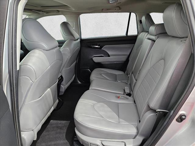 Used 2023 Toyota Highlander XLE image 20