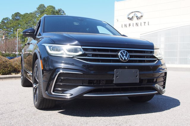 Used 2022 Volkswagen Tiguan SEL R-Line AWD/4WD image 2